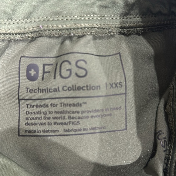 COPY - FIGS jogger scrub pants. - Picture 5 of 5